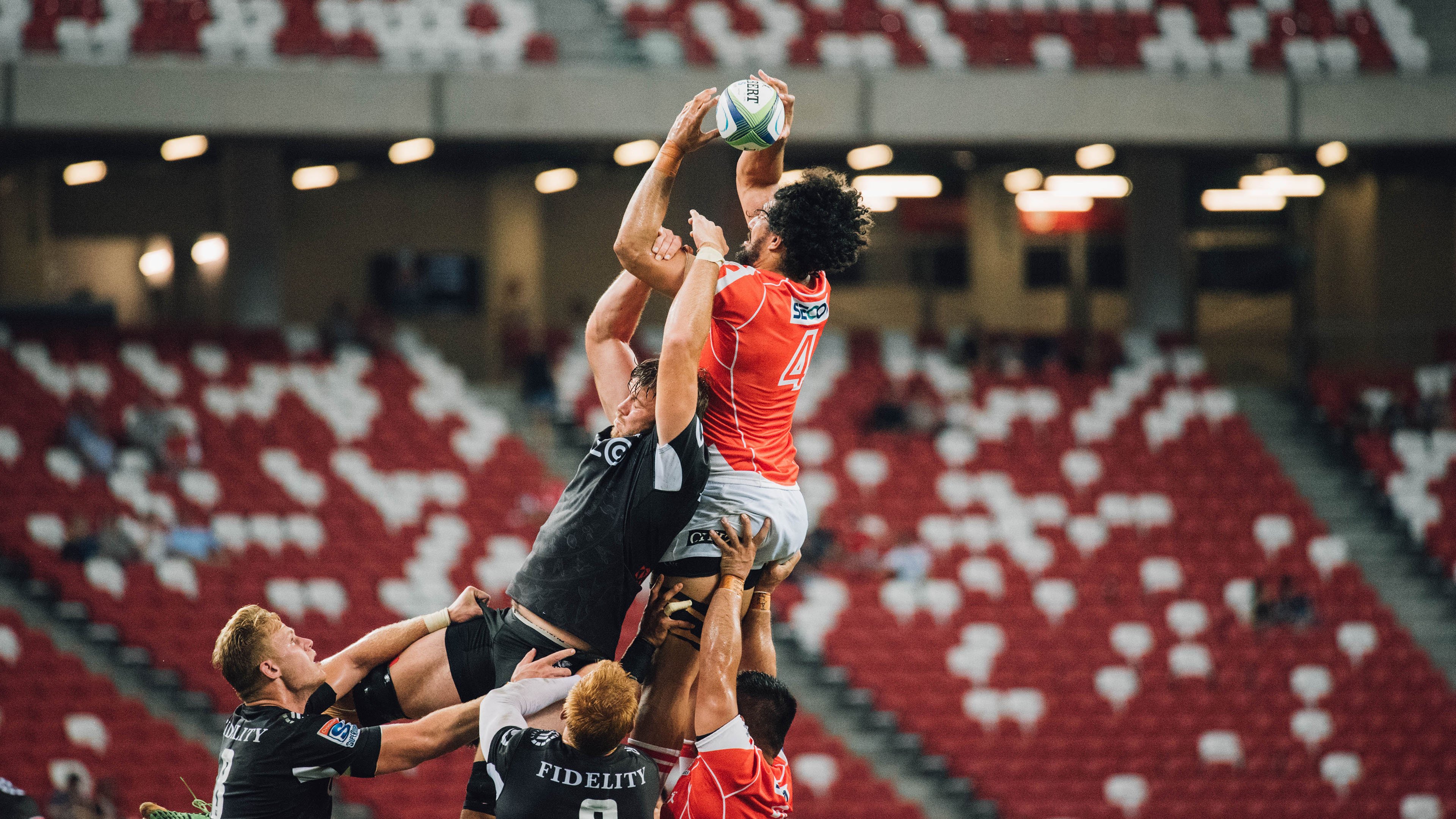 跨界项目“瑜伽+跑步”组合赛 一半冥想一半速度